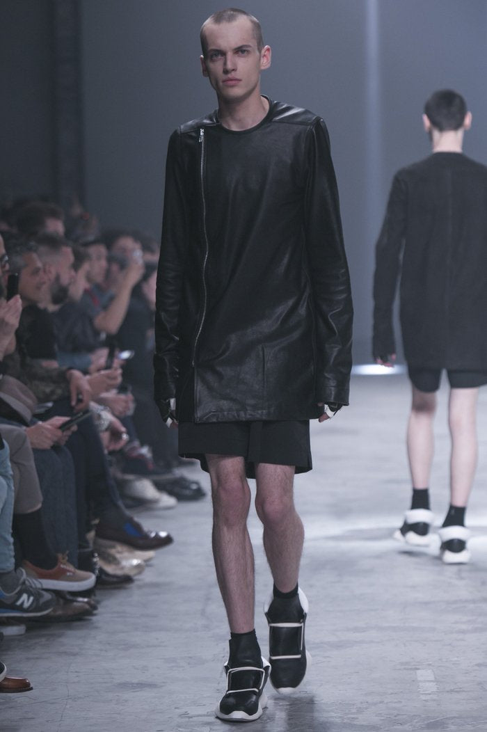 RICK OWENS - SS14 "VICIOUS" Lamb leather jacket with side zipper closure and snap buttons (runway)