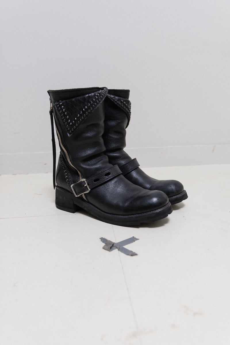 kmrii boots python stud ブーツ Packshot-8574_1200x1200.jpg?v=