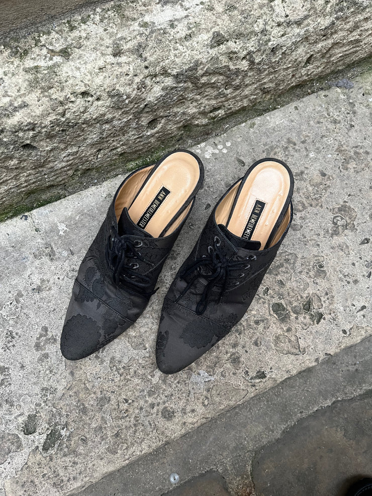(New Arrival) ANN DEMEULEMEESTER - 1994 Pointy mules with satin floral pattern