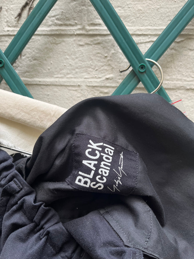 (New Arrival) YOHJI YAMAMOTO BLACK SCANDAL - Large cotton pants with drawstrings