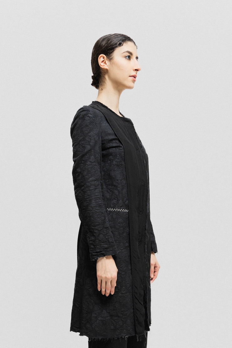 UMA WANG - Lightweight wrinkled coat made of different fabrics with frayed edges