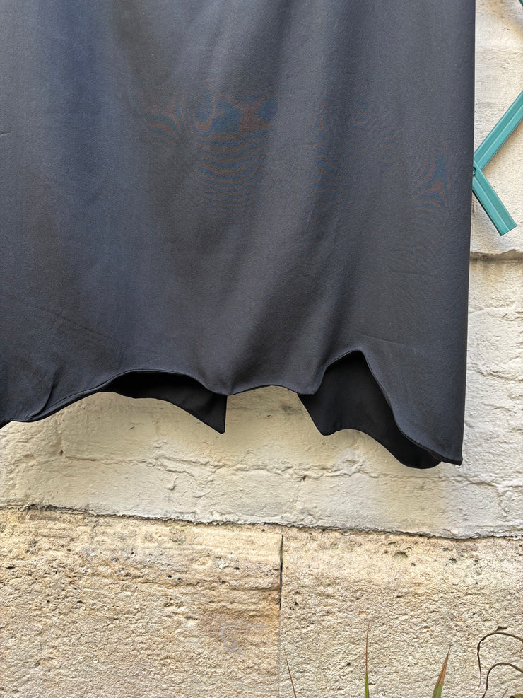 (New Arrival) YOHJI YAMAMOTO - FW00 Silk skirt with irregular bottom hem