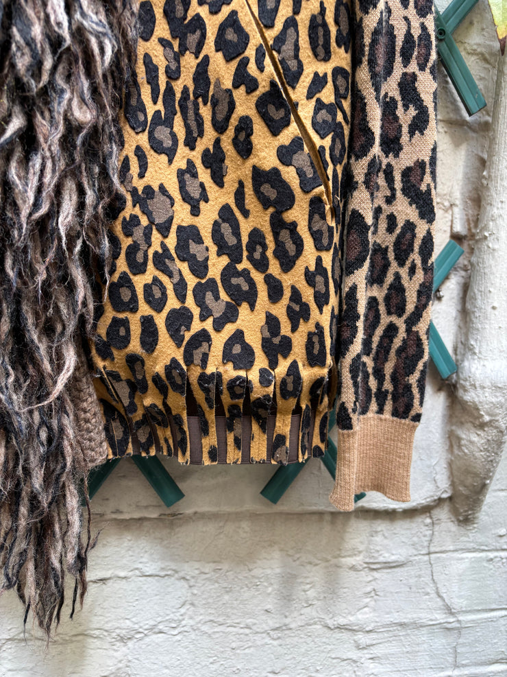 (New Arrival) UNDERCOVER - FW05 « Arts and Crafts » Felted wool leopard pattern jacket with voluminous faux fur collar (runway)