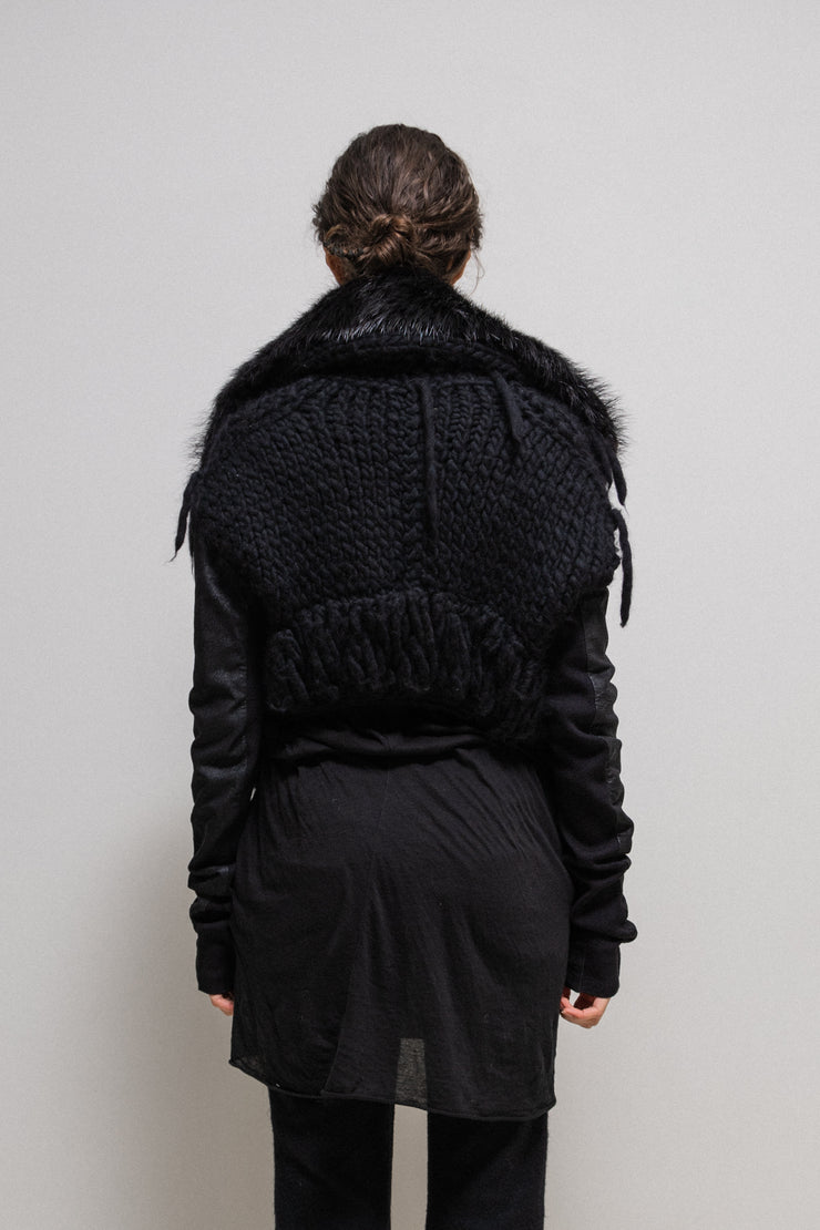 HUN RICK OWENS - Canadian beaver + French mérinos knitted cropped vest with giant fur collar and leather sleeves