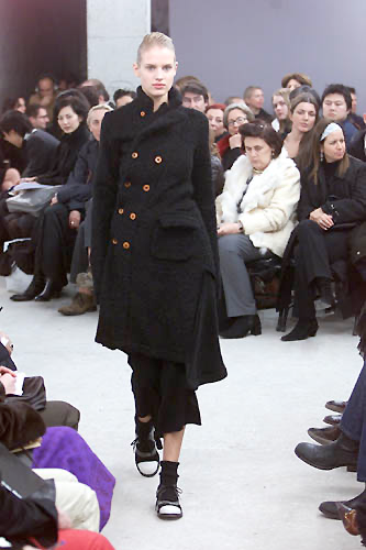 (New Arrival) COMME DES GARÇONS - FW02 Double breasted twisted wool coat