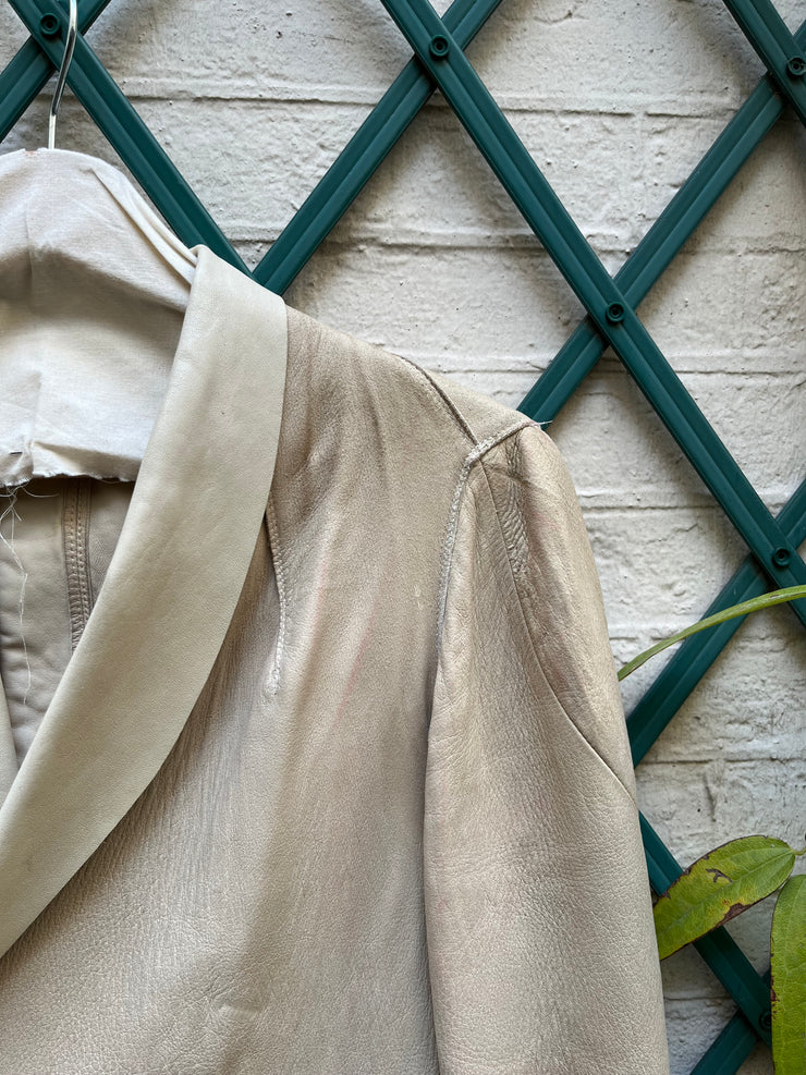 (New Arrival) RICK OWENS - FW05 "MOOG" Cream lamb leather jacket with back pleats and elongated sleeves (runway)
