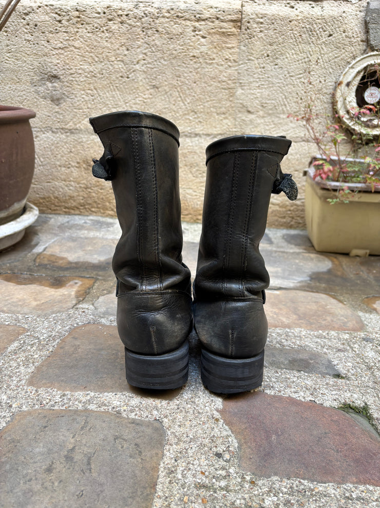 (New Arrival) ISAMU KATAYAMA BACKLASH - Shoulder leather engineer boots with notched soles