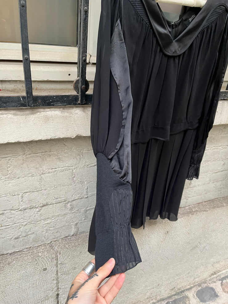 (New Arrival) UNDERCOVER - FW09 "Earmuff Maniac" Silk pleated dress with contrasting panels (runway)