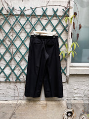 (New Arrival) YOHJI YAMAMOTO - FW06 Wool blend extra wide pleated pants with reversed waistband (runway)