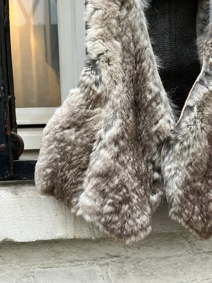 (New Arrival) L.G.B - Rabbit fur and leather reversible vest