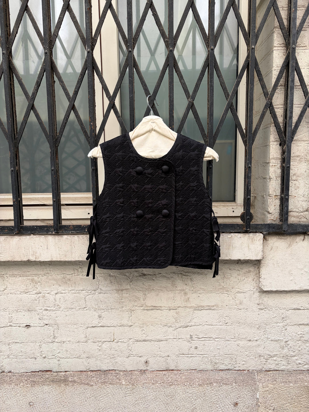NOIR KEI NINOMIYA – L'OBSCUR