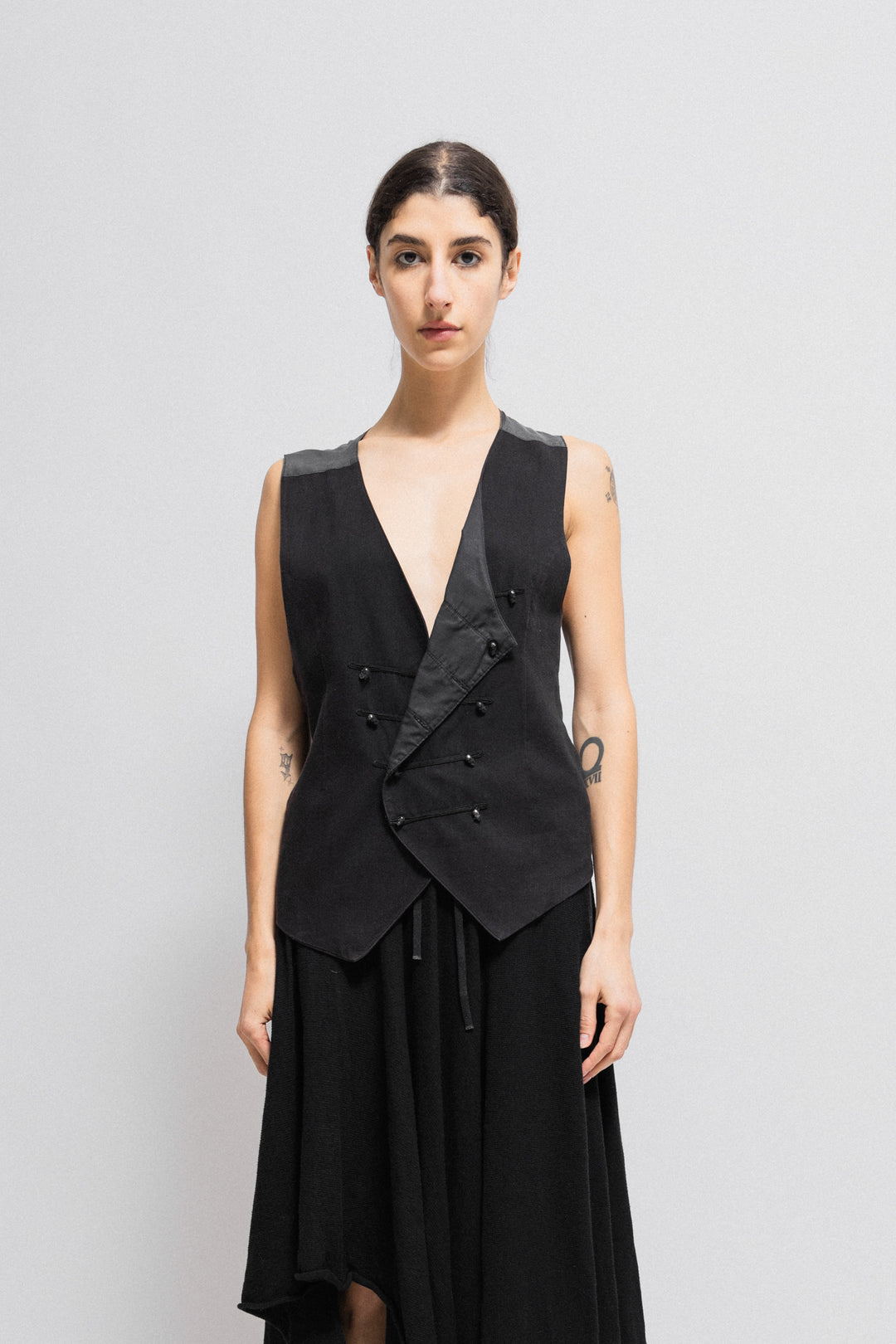 トップス if six was nine SLIP VEST size0 IF SIX WAS NINE - Spider vest with skull buttons – L'OBSCUR