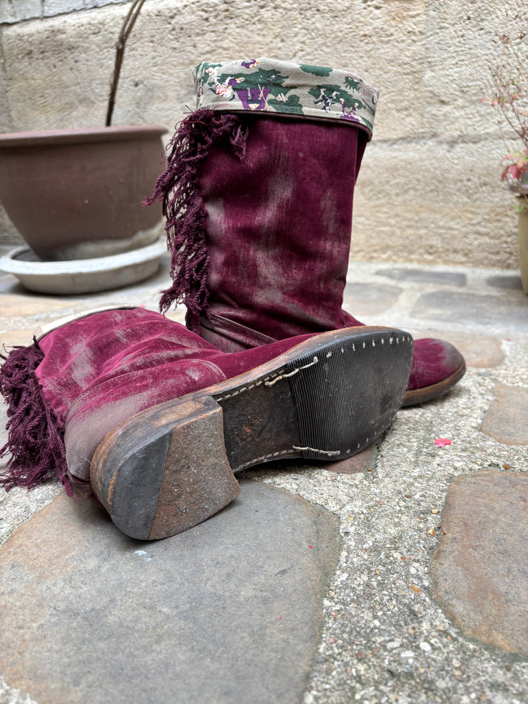 (New Arrival) UNDERCOVER - FW04 « But Beautiful » High aged velvet boots with fringes and unmatching lining (runway)
