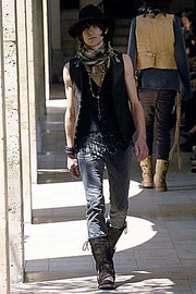 (New Arrival) NUMBER (N)INE - SS07 Silk vest with jewel beaded fringes and musical score lining (runway)