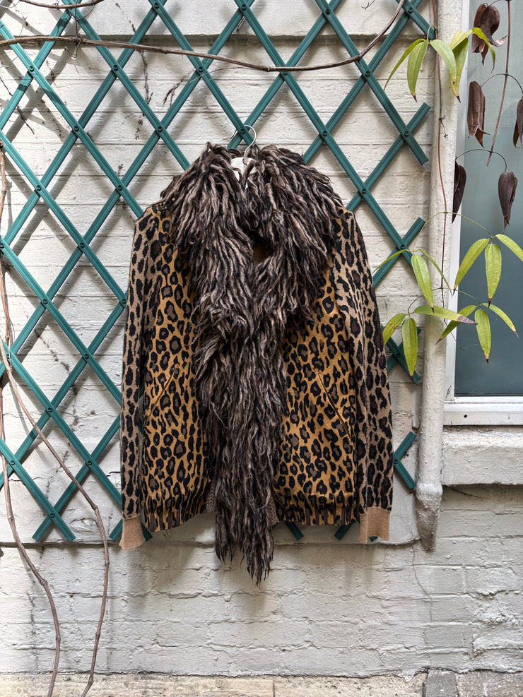 (New Arrival) UNDERCOVER - FW05 « Arts and Crafts » Felted wool leopard pattern jacket with voluminous faux fur collar (runway)