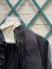 (New Arrival) COMME DES GARÇONS - FW05 « Broken Bride » Cropped jacket with embroidered silk details