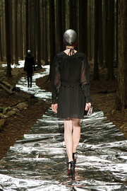 (New Arrival) UNDERCOVER - FW09 "Earmuff Maniac" Silk pleated dress with contrasting panels (runway)