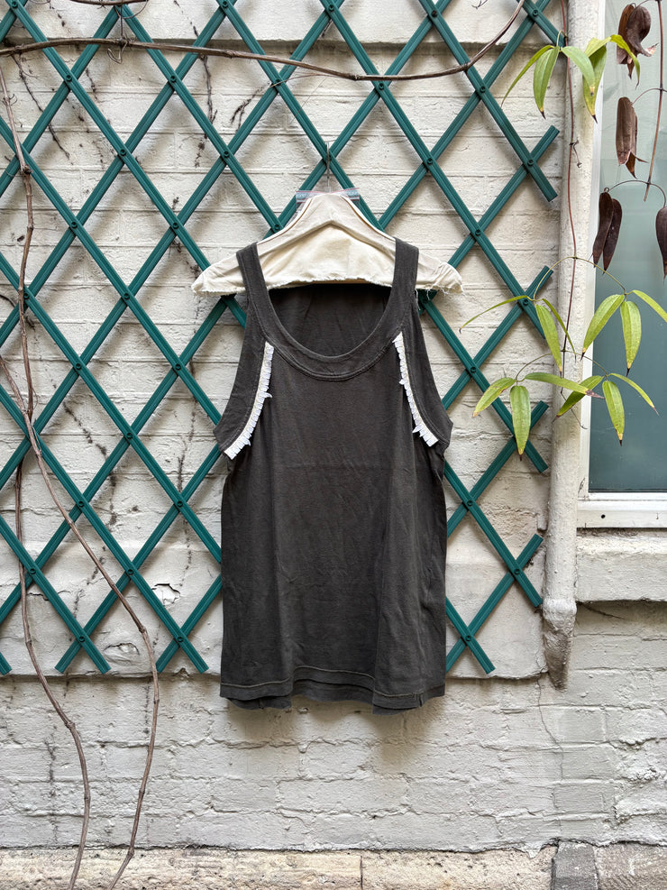 (New Arrival) UNDERCOVER - SS05 « But Beautiful II » Cotton tank top with teeth details