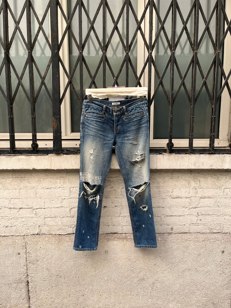 (New Arrival) UNDERCOVER - FW04 « But Beautiful » Ripped jeans with lace print (runway)