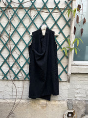 (New Arrival) ALEKSANDR MANAMIS - Cotton & linen long vest with side buttoning