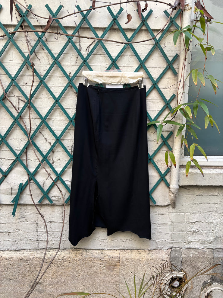 (New Arrival) YOHJI YAMAMOTO - FW00 Silk skirt with irregular bottom hem