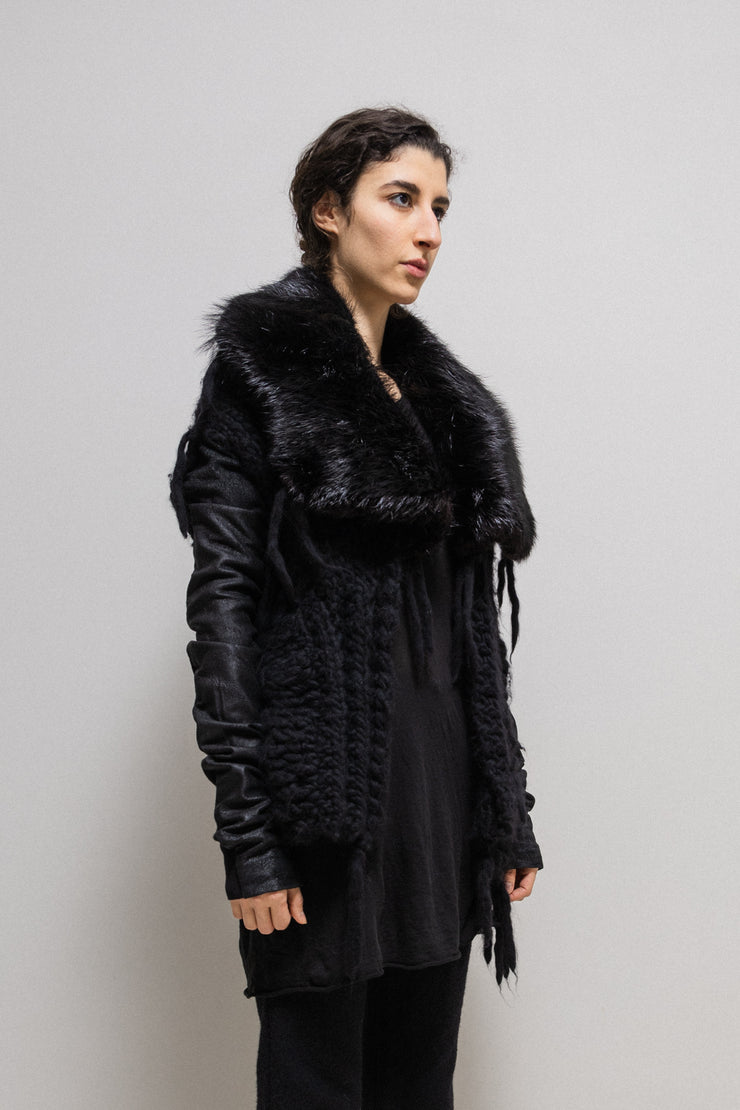 HUN RICK OWENS - Canadian beaver + French mérinos knitted cropped vest with giant fur collar and leather sleeves