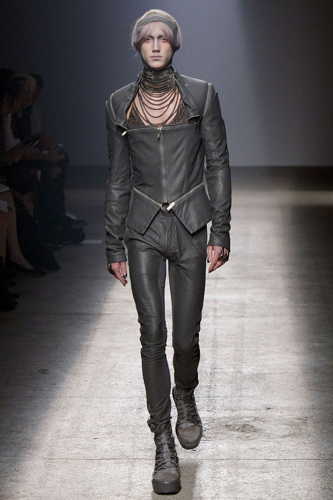 GARETH PUGH - SS10 Lamb leather cross zipper jacket (runway) – L
