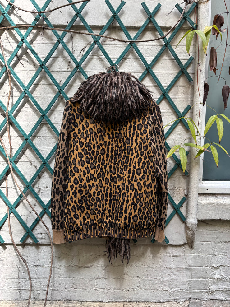 (New Arrival) UNDERCOVER - FW05 « Arts and Crafts » Felted wool leopard pattern jacket with voluminous faux fur collar (runway)