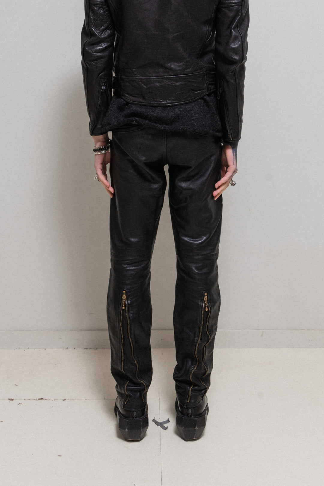 y*7様 Blackmeans leather pants cowskin Men's Genuine Cowhide Leather Front & Back Laced Up Black