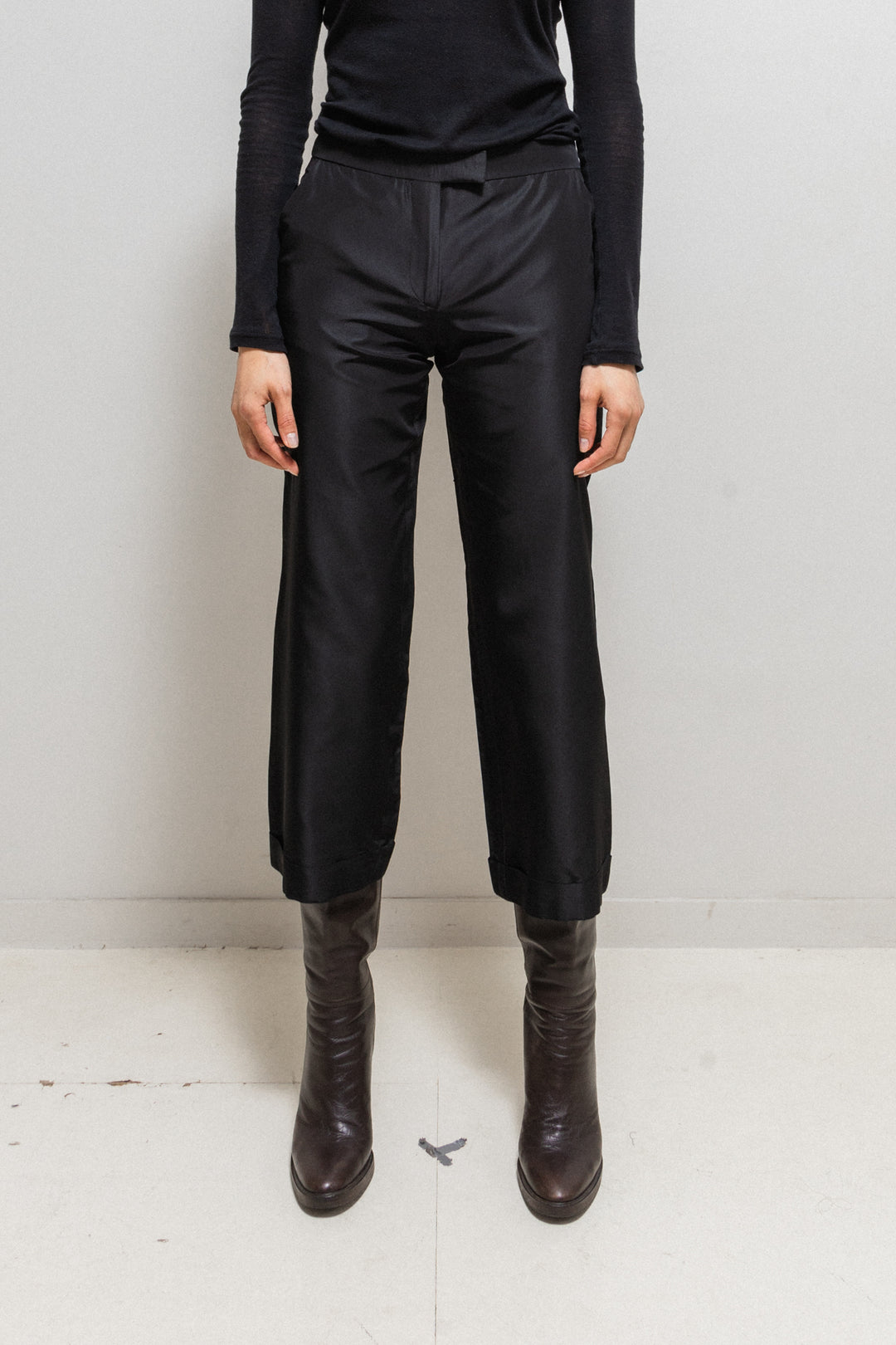 ALEXANDER MCQUEEN フレストクリスハイウエストショツ Women's Side Stripe Trousers in Black | Alexander McQueen US