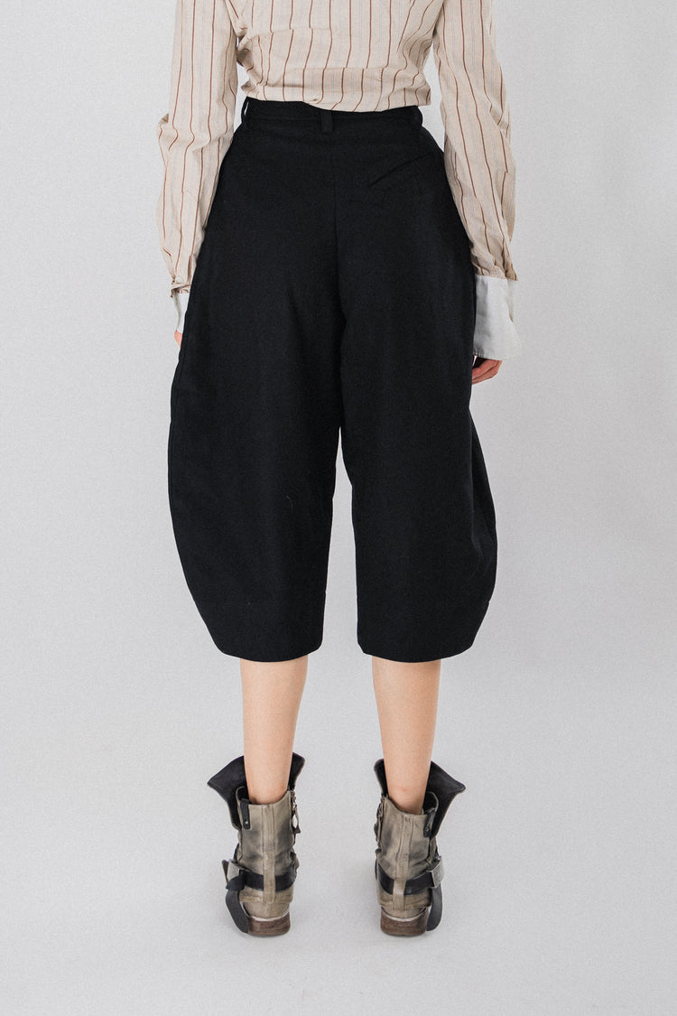 パンツ Vivienne Westwood balloon cropped pants Balloon Trousers in BLACK | Vivienne Westwood®