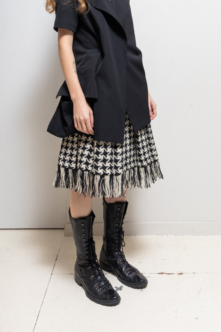 YOHJI YAMAMOTO - FW03 Thick wool kilt skirt with lamb skin details (runway)
