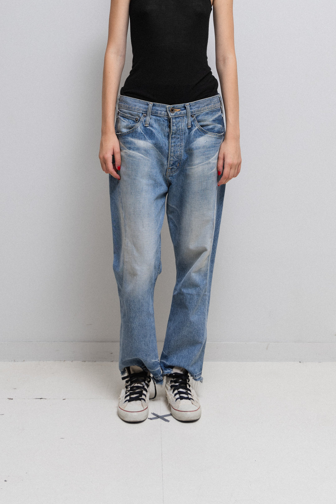 L.G.B - ST104 Wide jeans with back pocket details – L'OBSCUR L.G.B - ST104 Wide jeans with back pocket details – L'OBSCUR
