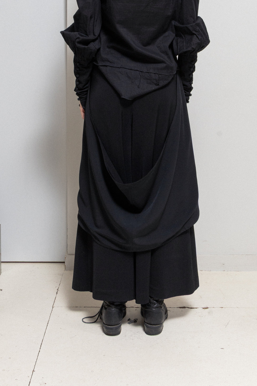 alice auaaフリル付き黒キャミソール au61-02sk03-01/womans | alice auaa WEB STORE [i