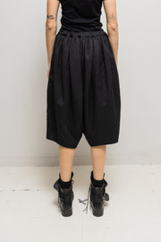 COMME DES GARÇONS - FW10 Padded wool balloon short pants with waist pleats (runway)