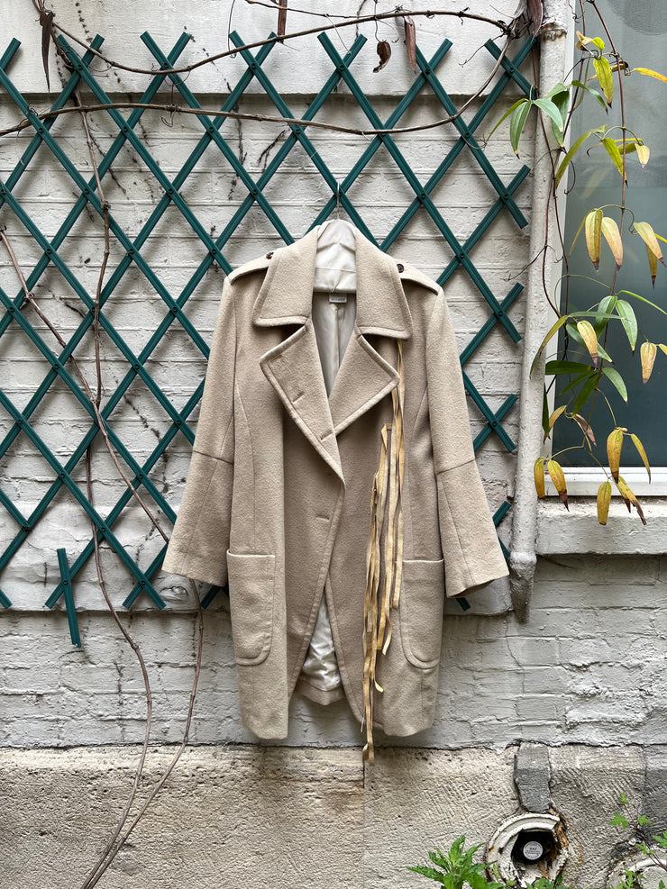 (New Arrival) ANN DEMEULEMEESTER - FW02 Fleece wool coat with leather straps closure