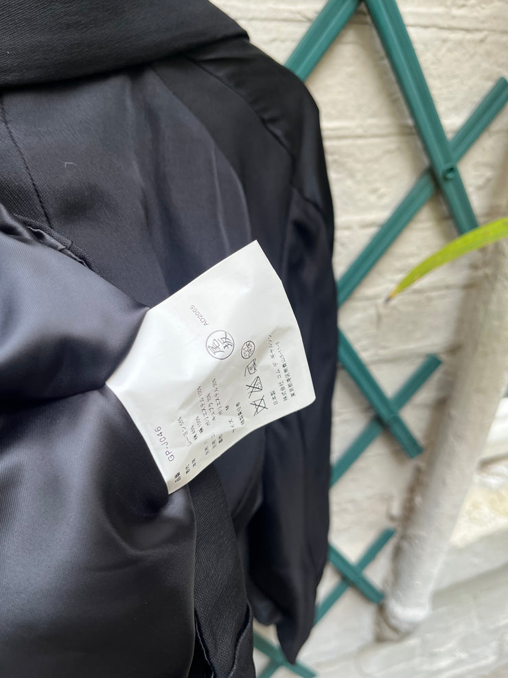 (New Arrival) COMME DES GARÇONS - FW05 « Broken Bride » Cropped jacket with embroidered silk details