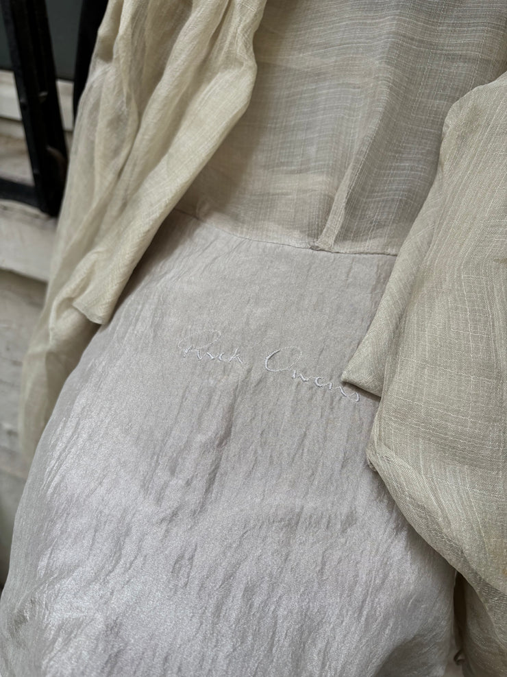 (New Arrival) RICK OWENS - SS11 « Anthem » Cropped jacket with lamb leather sleeves and crumpled silk top layer (runway)