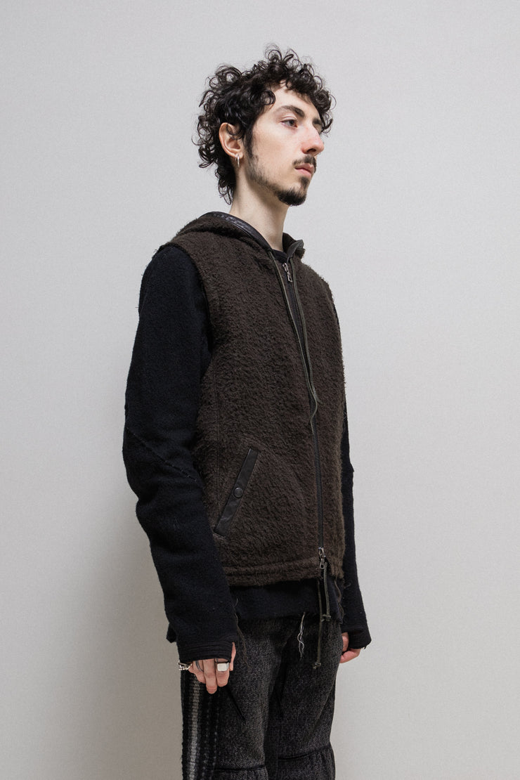 ISAMU KATAYAMA BACKLASH - Sleeveless fleece hoodie with leather details and double zipper