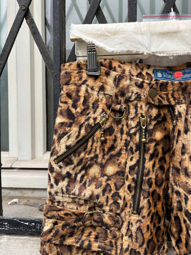 (New Arrival) BLACKMEANS - Faux fur leopard Dogi pants