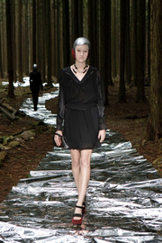 (New Arrival) UNDERCOVER - FW09 "Earmuff Maniac" Silk pleated dress with contrasting panels (runway)