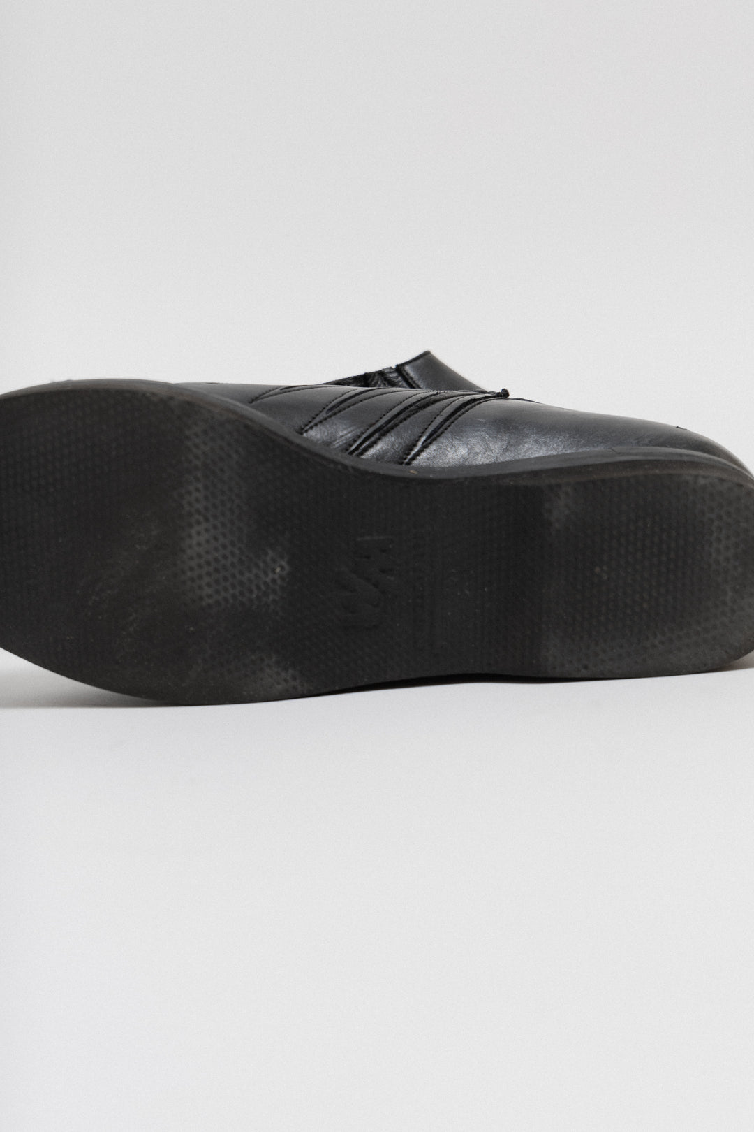 YOHJI YAMAMOTO - Leather shoes with rubber soles (late 80's) – L