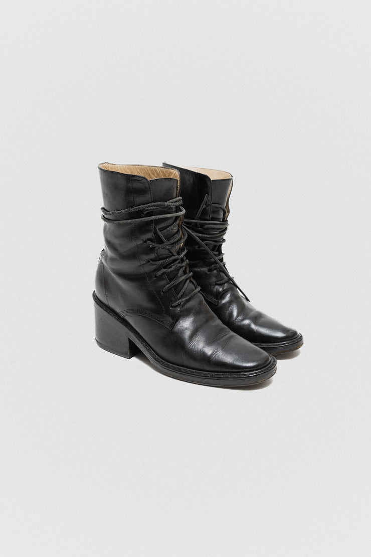 ANN DEMEULEMEESTER - Signature lace up leather boots (90&