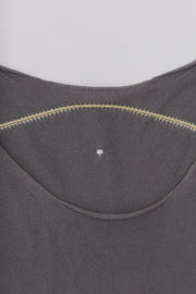 LABEL UNDER CONSTRUCTION - Grey top with yellow stitching