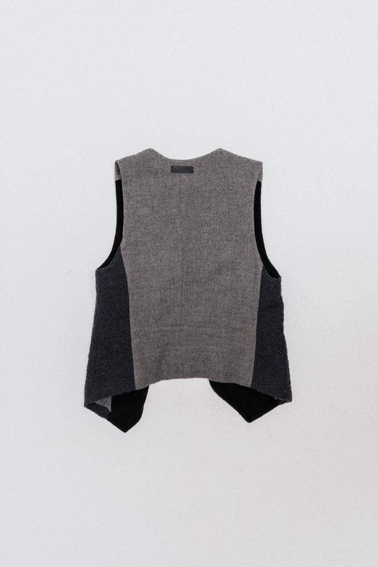 IF SIX WAS NINE - Spider wool vest with velvet details and skull buttons