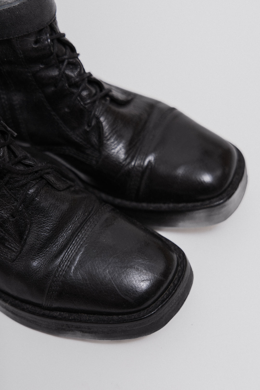 Ann demeulemester ブーツ Ann Demeulemeester black ankle boots with cut out heel (36