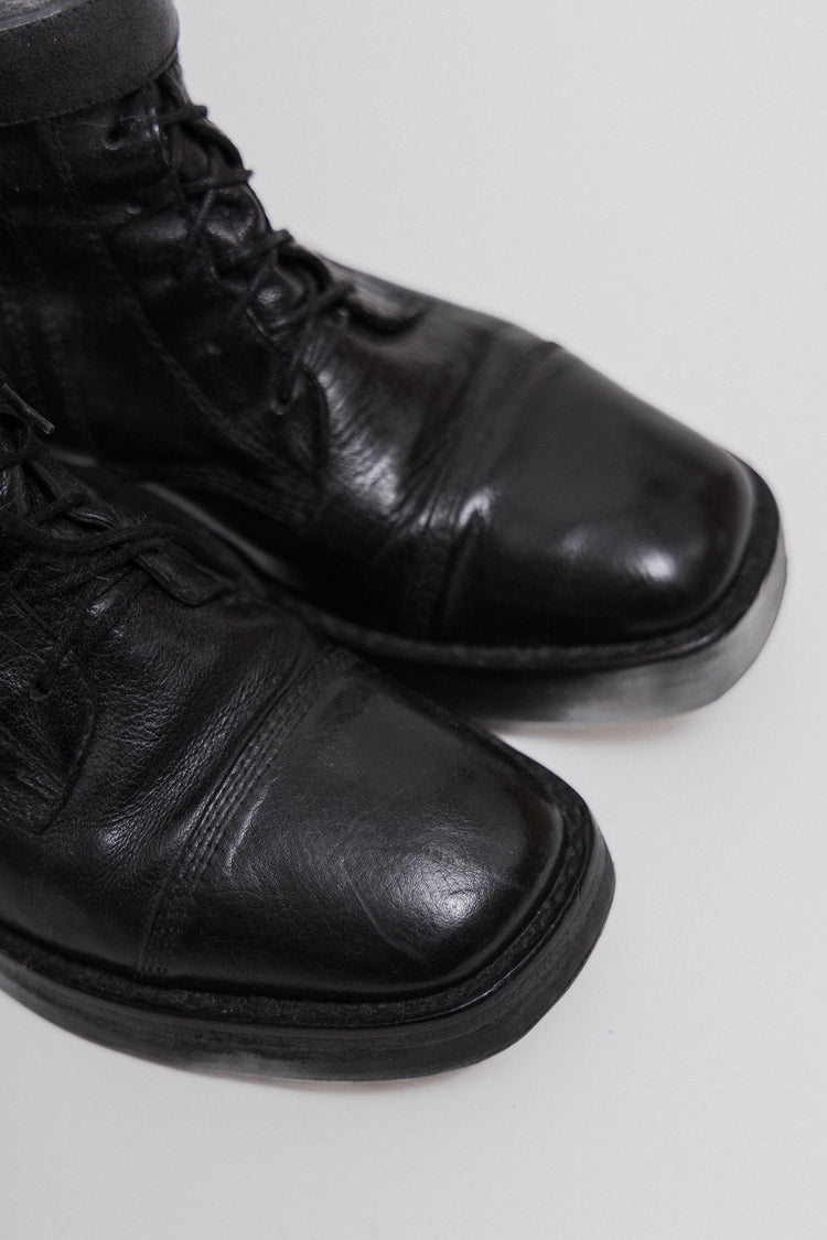 ANN DEMEULEMEESTER - FW03 Signature lace up leather boots (runway