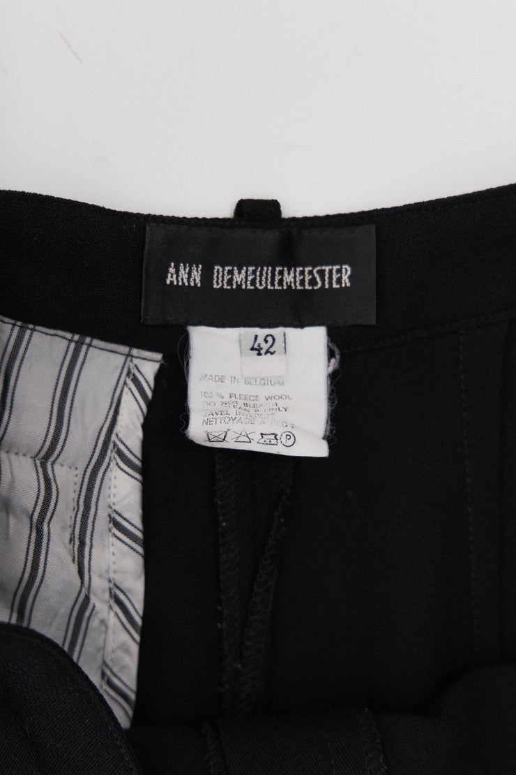 ANN DEMEULEMEESTER - Wool cropped pants with knee cuts (90&