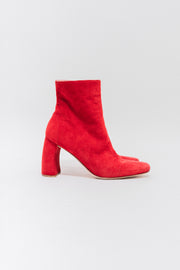 ANN DEMEULEMEESTER - FW96 Red suede boots with curved heels (runway)