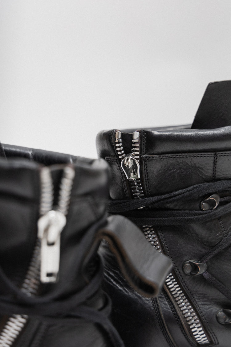 RICK OWENS - SS18 DIRT Pentagram tractor boots (runway) – L'OBSCUR
